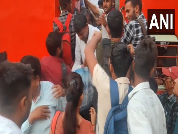 Ruckus at Moradabad railway station (Image/ANI) 