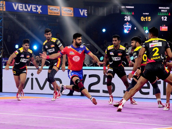 UP Yoddhas Pardeep Narwal in action against Bengaluru Bulls (Image: PKL)