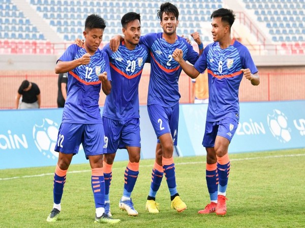 Taison (second from left) and Amandeep (third from left). (Photo- AIFF)