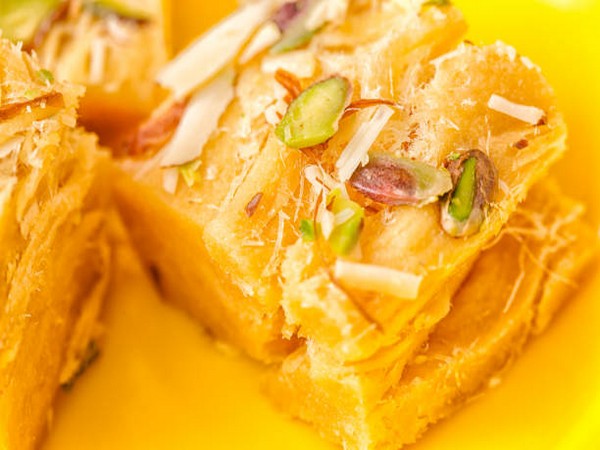 Soan papdi (Image source: Twitter)