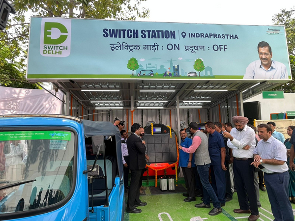 Arvind Kejriwal inaugurates 11 new EV charging stations
