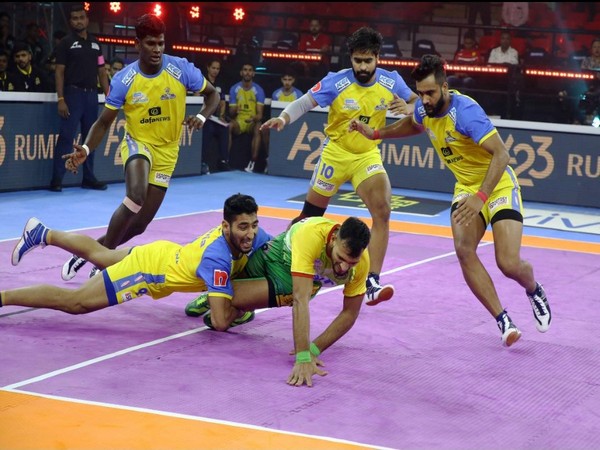 Tamil Thalaivas in action. (Photo- PKL)