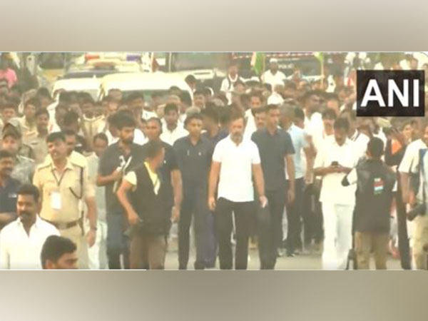 Congress MP Rahul Gandhi resumes Bharat Jodo Yatra from Raichur  (Photo/ANI)