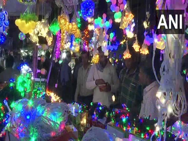 Visual from markets in Kolkata (Photo/ANI)