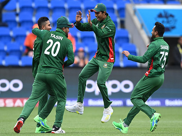 Bangladesh celebrating fall of a wicket. (Photo- ICC Twitter)