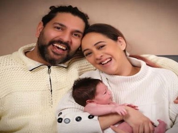 Yuvraj Singh with his wife and son (Image source: Instagram)