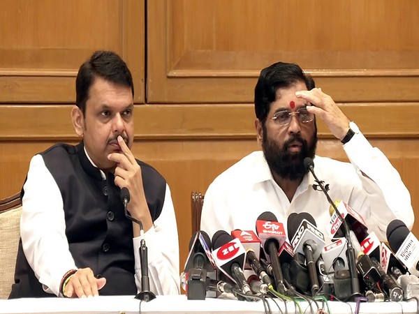 Deputy Chief Minister Devendra Fadnavis and Maharashtra Chief Minister Eknath Shinde (File Photo/ANI)