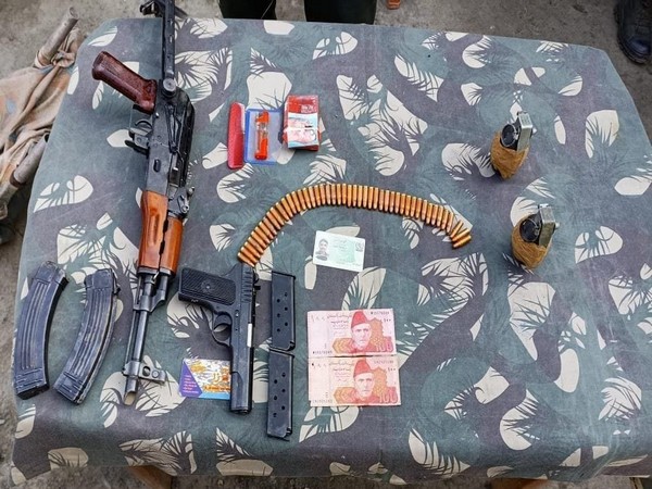 Recoveries from the possession of terrorist in J-K's Kupwara (Photo/ANI)