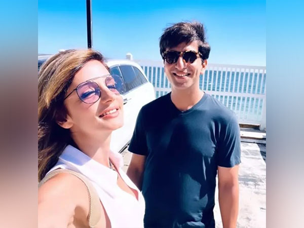 Sussanne Khan and her beau (Image source: Instagram)