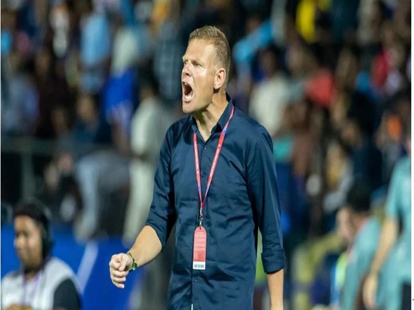  Josep Gombau  (Photo: ISL)