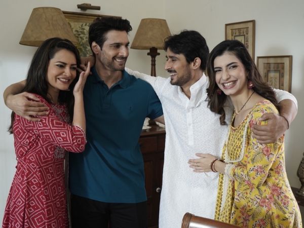 Javed Ali and Anwesshaa have given their voice to the song