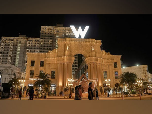 World Street Faridabad celebrates Diwali 'Lights of Joy' with great pomp