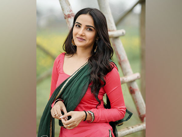 Jasmin Bhasin (Image source: Instagram)