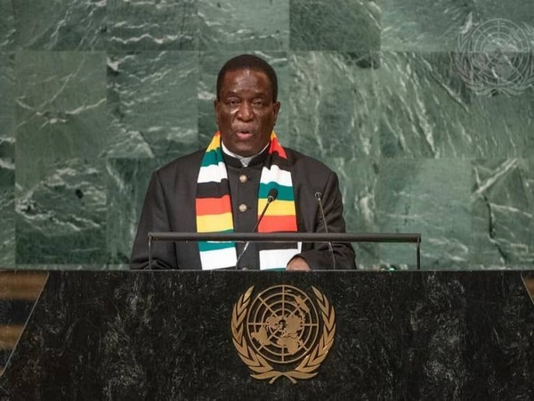 Zimbabwe President (Photo: Twitter@edmnangagwa)