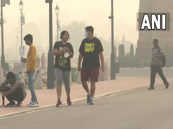 New Delhi: Air quality remains at 'very poor' category (Photo/ANI)