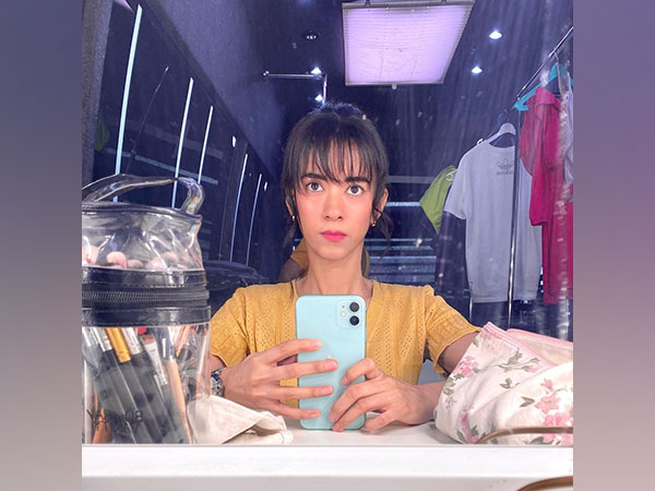 Saba Azad (Image Source: Instagram)