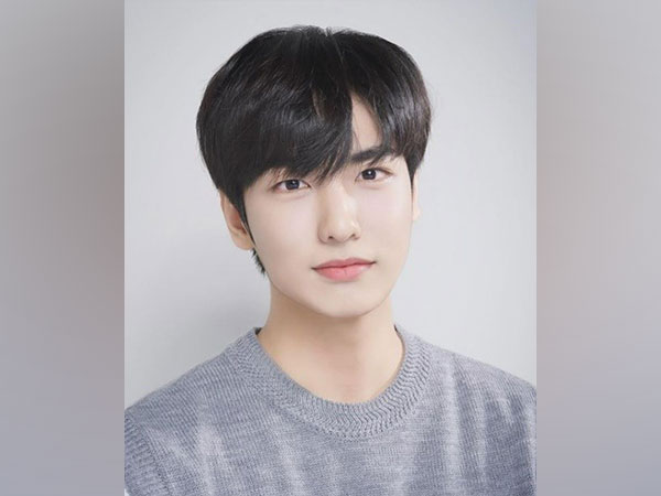 Late singer-actor Lee Jihan (Image source: Twitter)