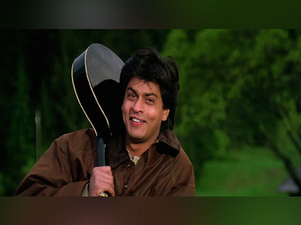 Still of SRK from DDLJ(Image source: Instagram)