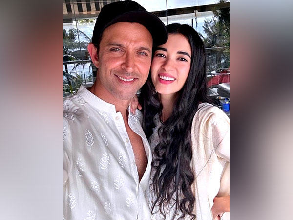 Hrithik Roshan, Saba Azad (Image source: Twitter)
