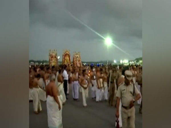 Dieties of Padmanabhaswamy Temple being carried for holy dip (Photo/ANI)