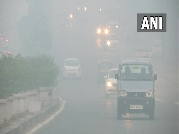 Smog develops in Delhi (Photo/ANI)