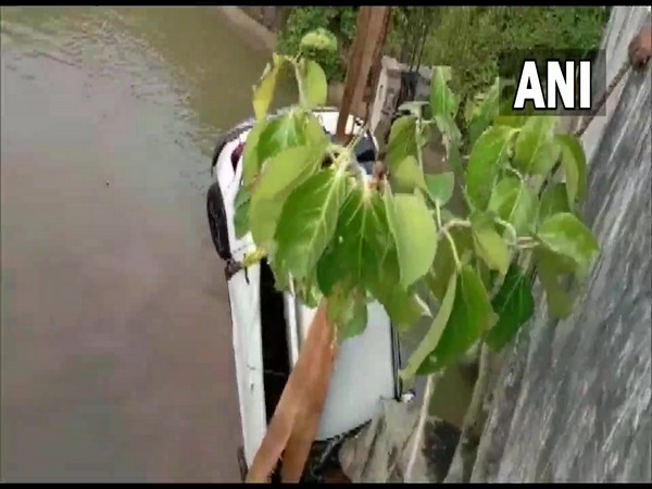 Visual of the car in which Chandrashekar was found dead in K'taka's Honnali (Photo/ANI) 