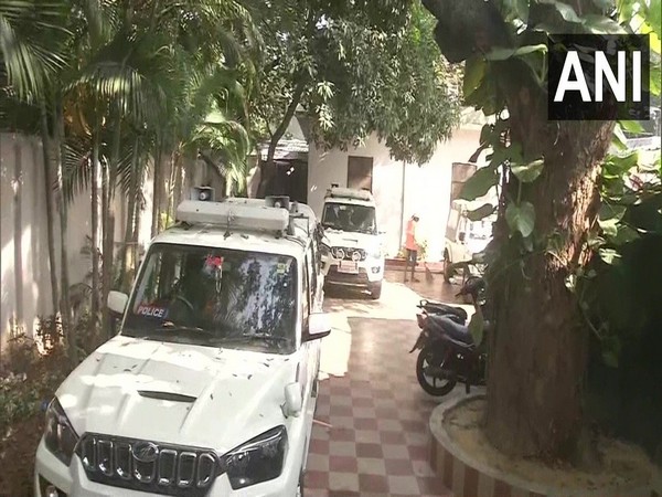 Visual fform the Congress MLA's residence in Ranchi, Jharkhad (Photo/ANI)