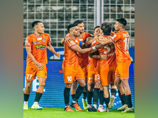 FC Goa players celebrating after goal (Photo: Twitter@FCGoaOfficial)