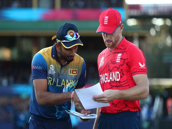 Dasun Shanaka and Jos Buttler during toss (Photo: ICC Twitter)