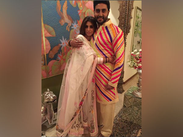 Abhishek Bachchan and Shweta Bachchan (Image source: Instagram)