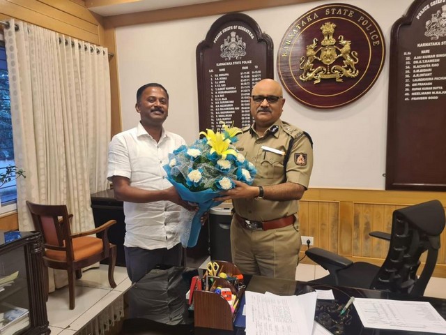 Congress leader Dinesh Guligowda and DGP Praveen Sood 