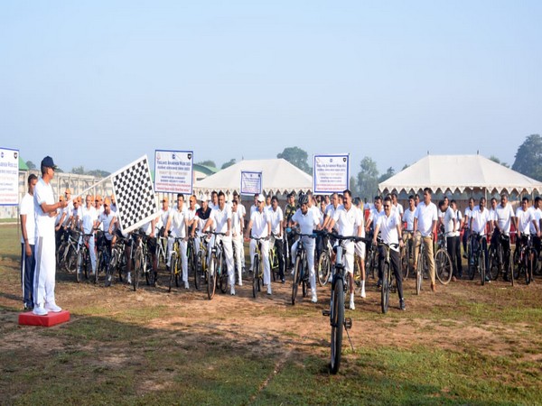 BSF officials and personnel participate in bicycle rally (Photo/ANI)