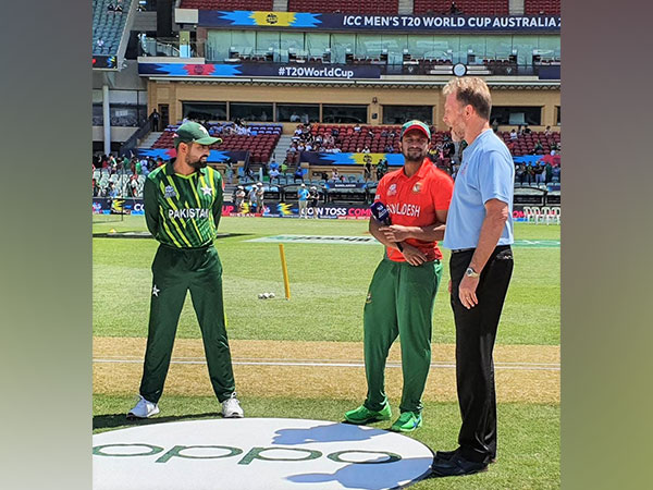 Toss: Pakistan vs Bangladesh (Photo: Twitter@TheRealPCB)