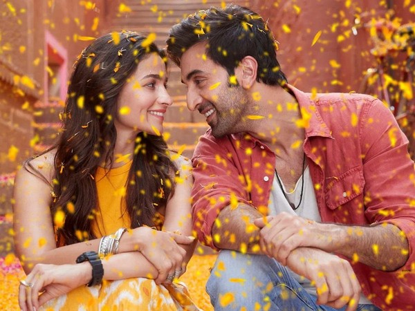 Alia Bhatt, Ranbir Kapoor (Image source: Twitter)