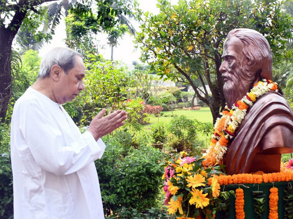 Odisha CM Naveen Patnaik pays tribute to Nilakantha Das