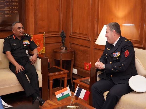 Army Chief General Manoj Pande meets French Chief of Staff Stephane Mille