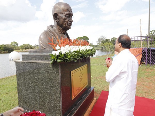 MoS Muraleedharan pays homage to Mahatma Gandhi in Brazil. (Image: Twitter/@MOS_MEA)