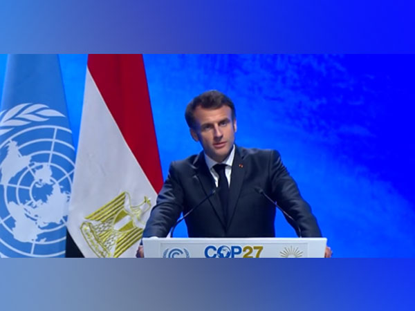 French President Emmanuel Macron at COP27 Summit. (Image Credit: Twitter/@EmmanuelMacron)
