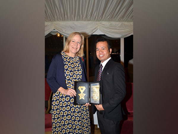 Ruth Margaret Cadbury felicitating Lalramchuan Zela