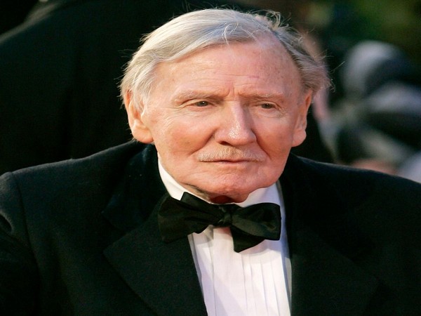 Leslie Phillips (Source: Twitter)