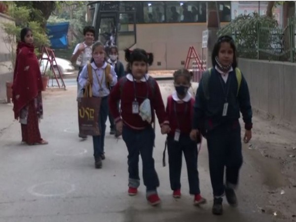 Visual of the students going to thier schools in Delhi (Photo/ANI)