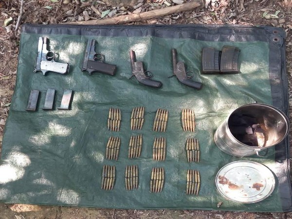 Weapons recovered from Aurangabad (Photo/ANI)