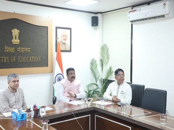 Union Ministers Dharmendra Pradhan (Right) and Ashwini Vaishnav (Left) (Photo/ANI)
