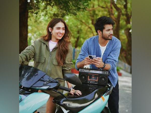 Rohit Saraf and Pashmina Roshan (Image source: Instagram)