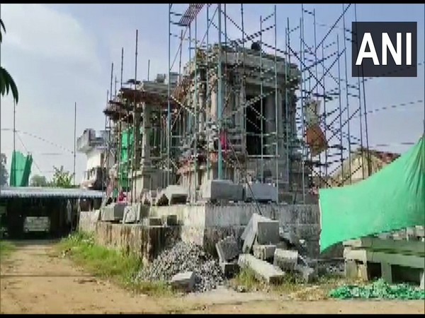 Andhra man builds temple in memory of his mother in Srikakulam (Photo:ANI)