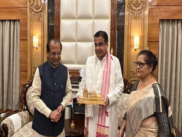 Union Minister Nitin Gadkari calls on Assam Governor Prof. Jagdish Mukhi (Photo:Twitter/Office Of Nitin Gadkari)