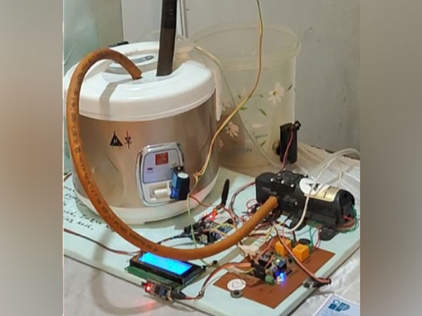 The Starch Rice Cooker by students of Kashmir University(Photo/ANI)