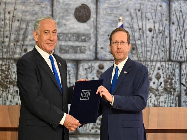 Benjamin Netanyahu tasked to form new government in Israel. (Photo: Twitter//@netanyahu)