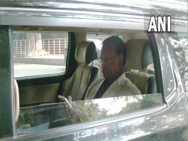 Congress leader Jairam Ramesh arrives at 15 GRG Congress War Room  (Photo:ANI)