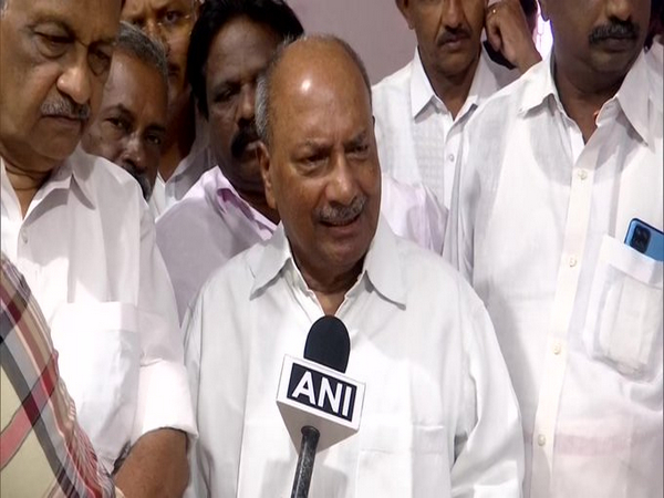 Senior Congress leader AK Antony (Photo/ANI)